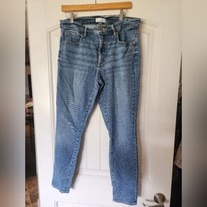 LOFT curvy Skinny Crop Jeans Size 12 / 31 Medium Wash Stretch Denim